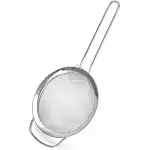 DOLLY TEA STRAINER METAL